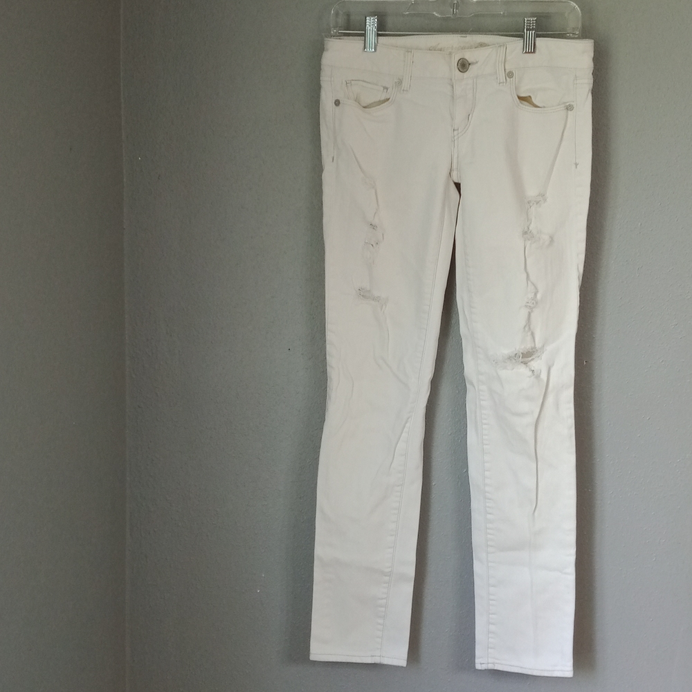 American Eagle Distressed White Skinny Jeans Size 2